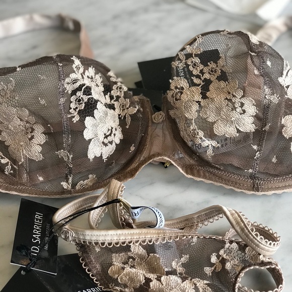 Other - I.D. Sarrieri 34D NWT Set